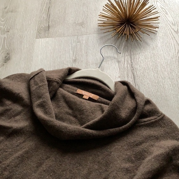 Kier & J Cashmere Sweater brown turtleneck side slits super soft size L - Picture 12 of 13